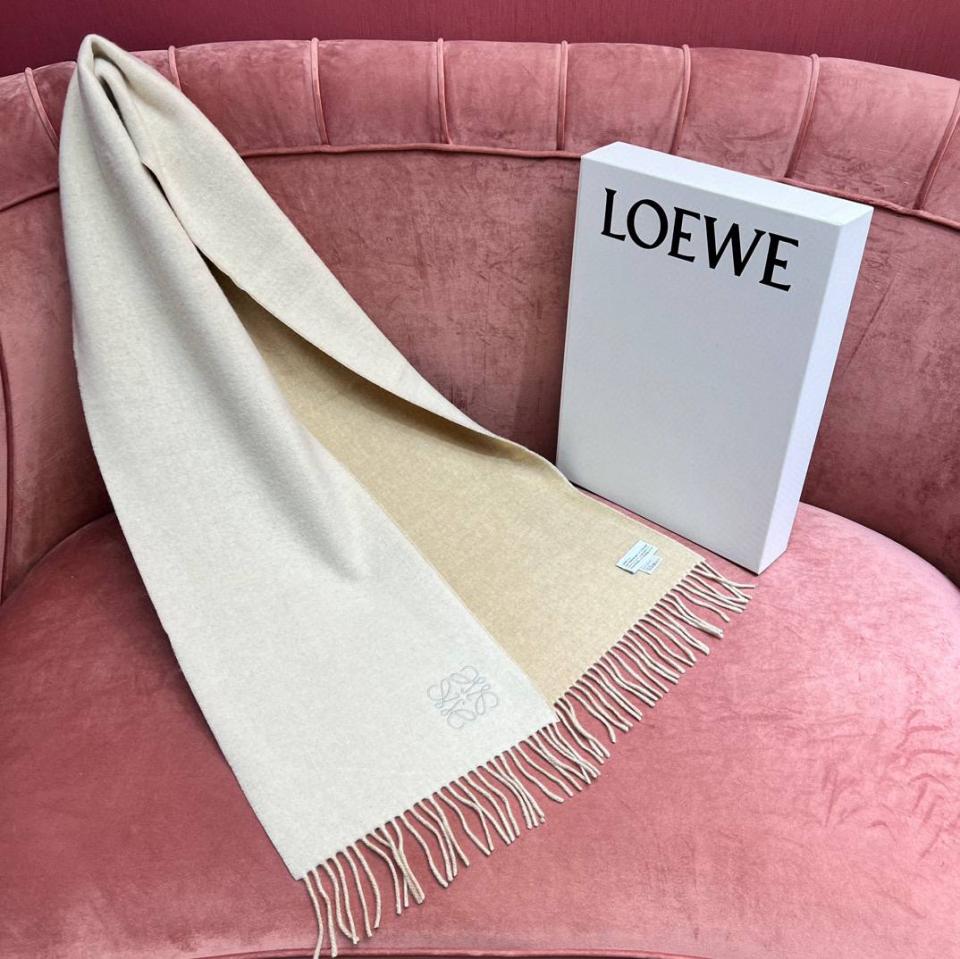 LOEWE素面拼色羊毛羊絨圍巾